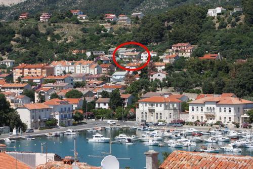 Hostal Apartments And Rooms With Parking Space Palit (rab) - 3195