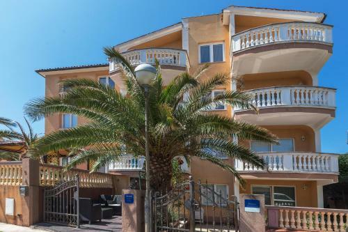 Apartments Canaria