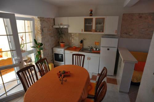 Apartments Tino