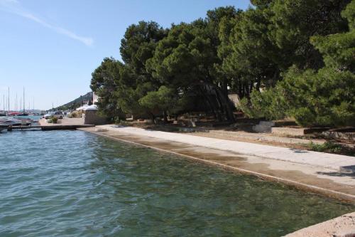 Apartment Tisno 4295a