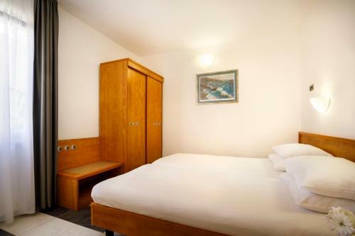 Apartments Amarin