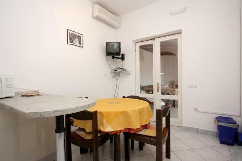 Apartment Jelsa 4608d