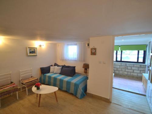 Apartment Mirna