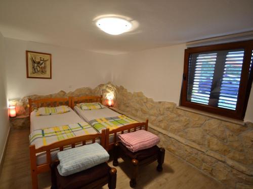 Apartment Mirna