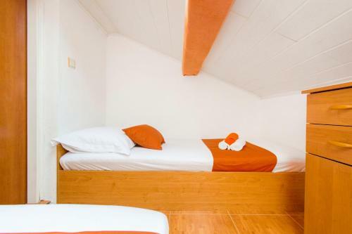 Aquarius Apartments