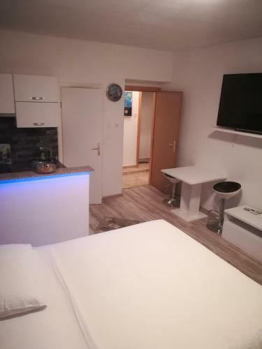 Hostal Rooms And Apartment Stambuk