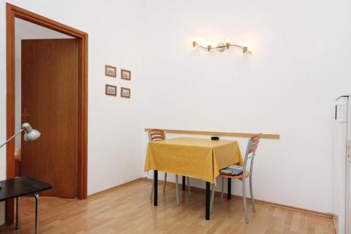 Apartments By The Sea Vodice - 5807
