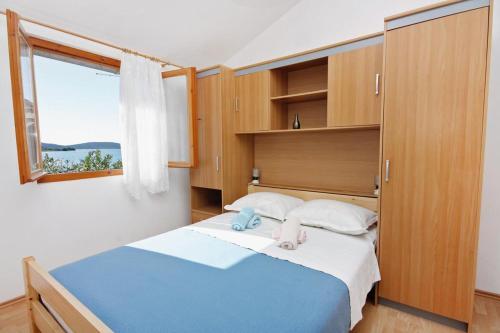 Apartments By The Sea Vodice - 5807