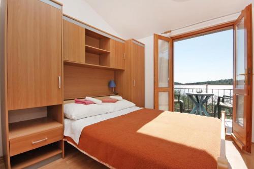 Apartments By The Sea Vodice - 5807