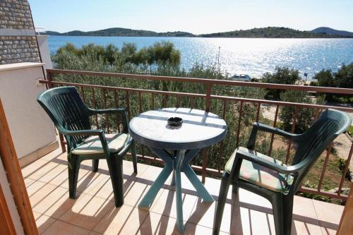 Apartments By The Sea Vodice - 5807