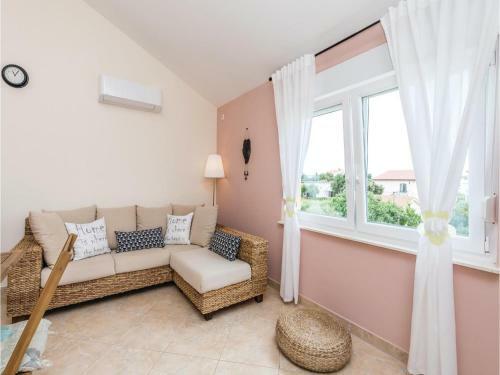 Three-bedroom Apartment Barbat With Sea View 01
