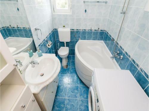 Three-bedroom Apartment Barbat With Sea View 01
