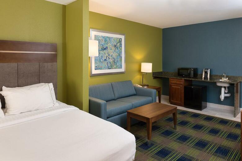 Holiday Inn Express Hotel & Suites Clifton Park