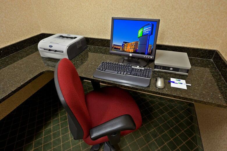 Holiday Inn Express Hotel & Suites Clifton Park