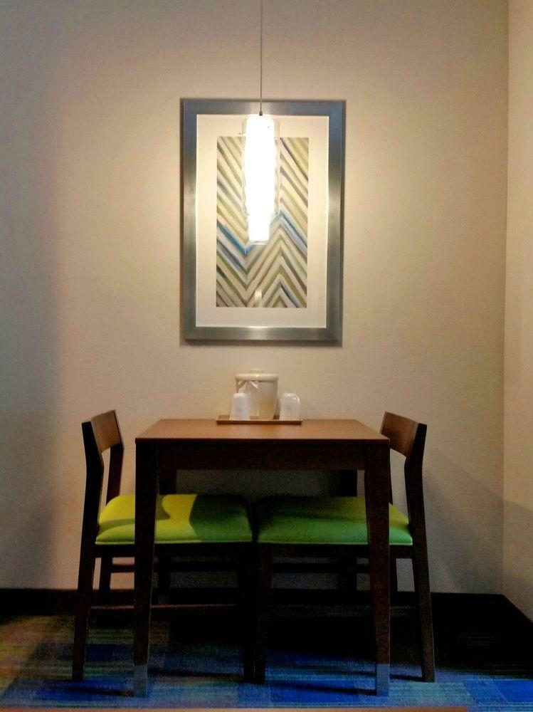 Holiday Inn Express Hotel & Suites Clifton Park