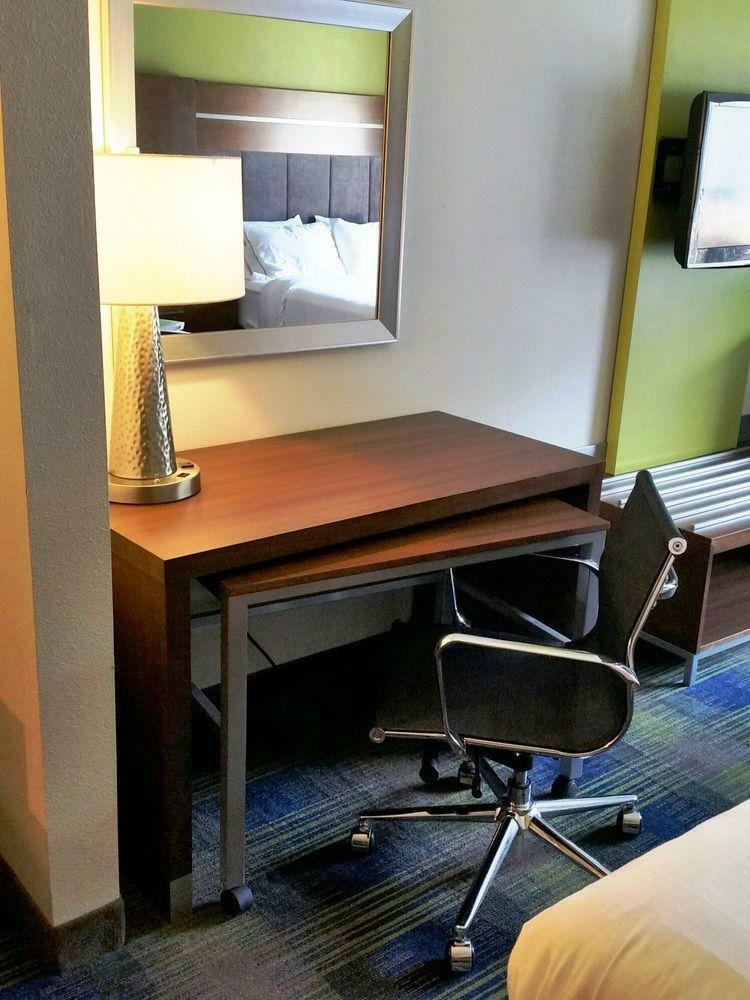 Holiday Inn Express Hotel & Suites Clifton Park