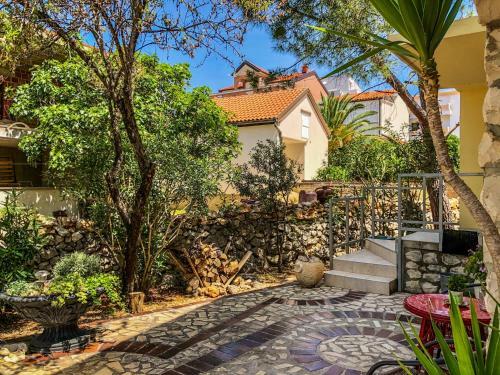 Green Garden Apartments Novalja