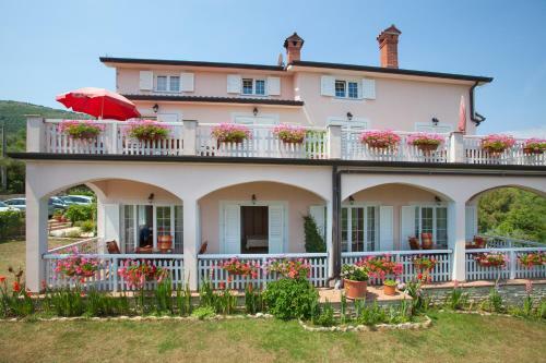 Apartamento Villa Lidija