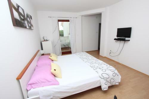 Hostal Rooms Luana