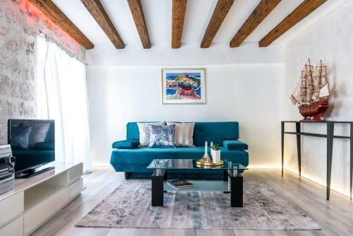 Apartment 4 You