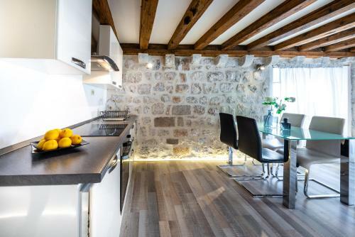 Apartment 4 You
