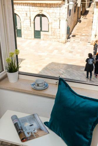 Apartment 4 You