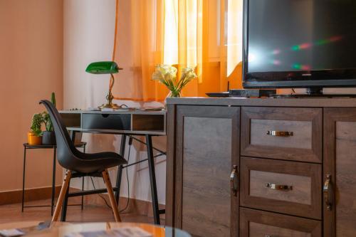 Apartment Orange 29