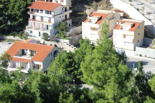 Apartments Villa Astra & Pinija