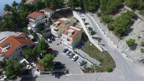 Apartments Villa Astra & Pinija
