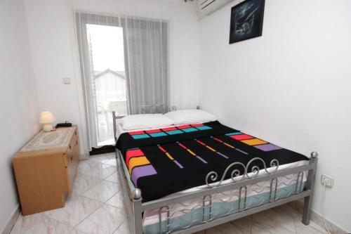 Apartments With A Parking Space Novigrad - 7037