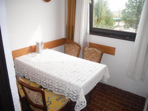 Apartments With A Parking Space Mareda (novigrad) - 7100