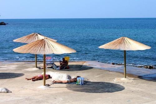 Apartments With A Parking Space Mareda (novigrad) - 7100