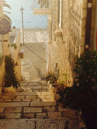 Holiday Home Meditation