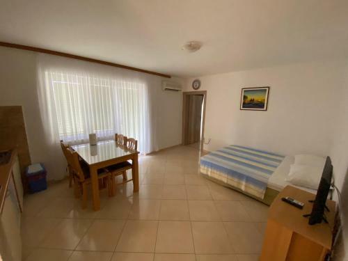 Apartments Mara