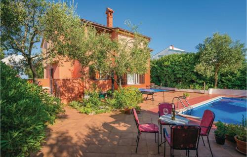 Holiday Home Liznjan V