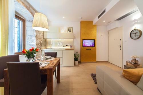 Apartamentos Golden Palace