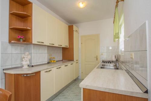 Apartment Trogir 5