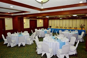 Days Hotel Batangas