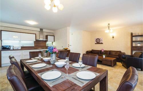 Holiday Home Turcic I