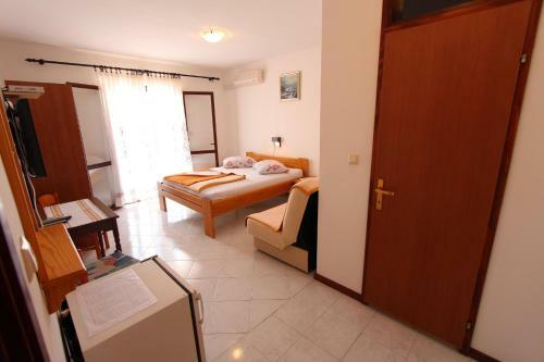 Room And Apartments Mariza