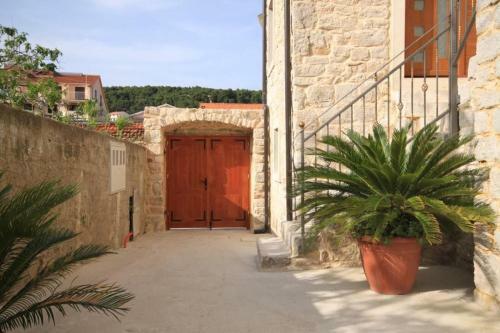 Apartments With A Parking Space Jelsa (hvar) - 8713