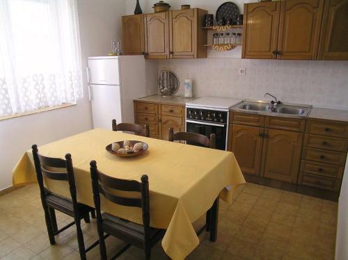 Apartment In Pag/insel Pag 15905