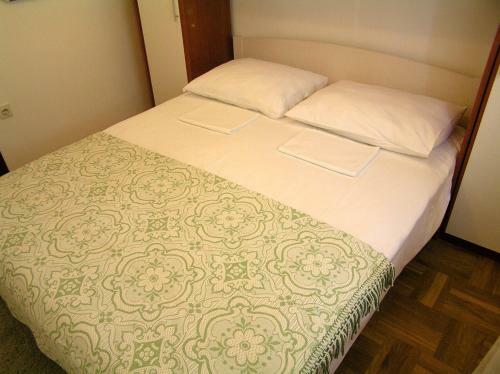 Apartment In Pag/insel Pag 15905