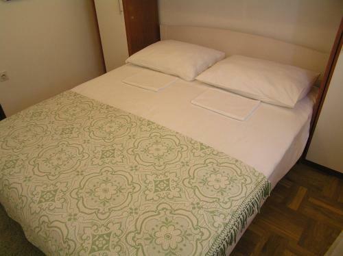 Apartment In Pag/insel Pag 15905
