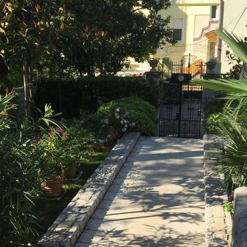 Hostal Guest House Villa Dagmar