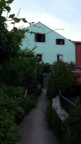 Apartment Mirjana