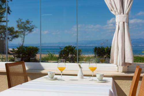 Hotel Blue Waves Resort