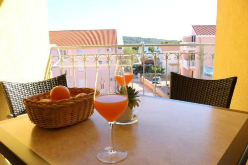 Apartments Marina