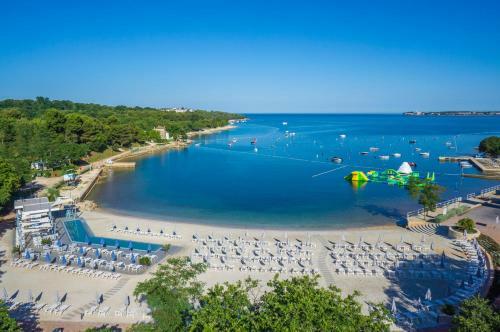 Mobilhome Victoria Camping Lanterna