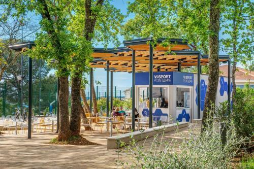 Mobilhome Victoria Camping Lanterna